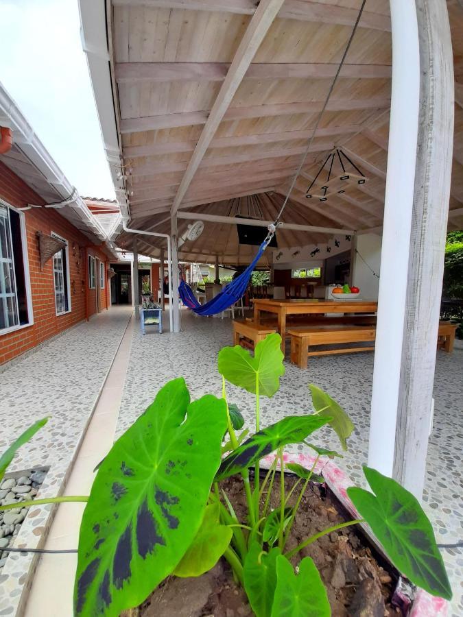 Hostal Bralgijon Capurgana Exterior photo